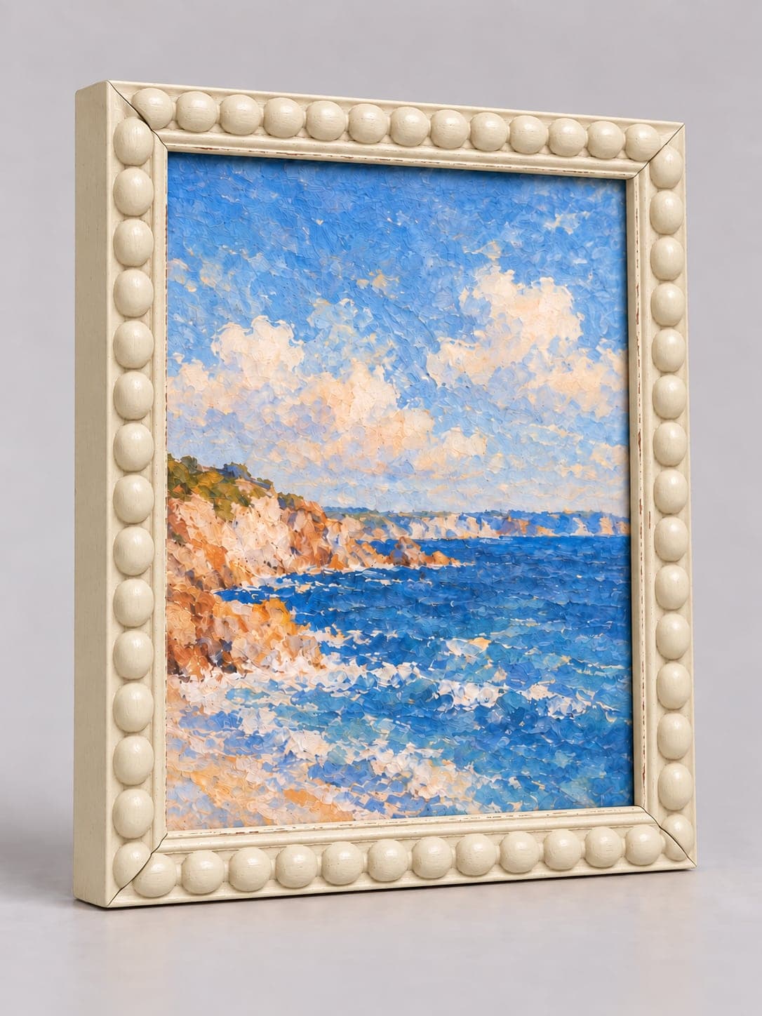 Cream Wood Bobbin / 20mm x 25mm frame, whole frame with sample artwork