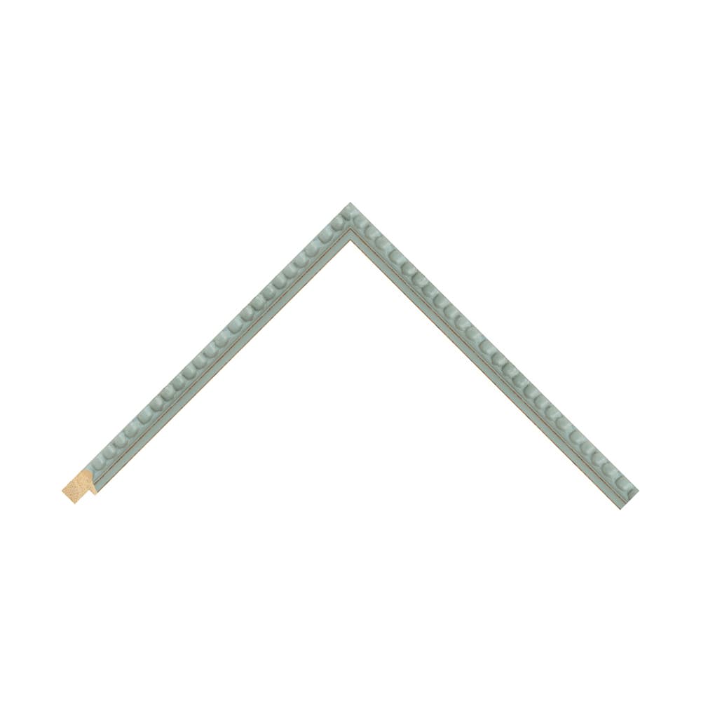 Pale Grey Wood Bobbin / 20mm x 25mm detail view